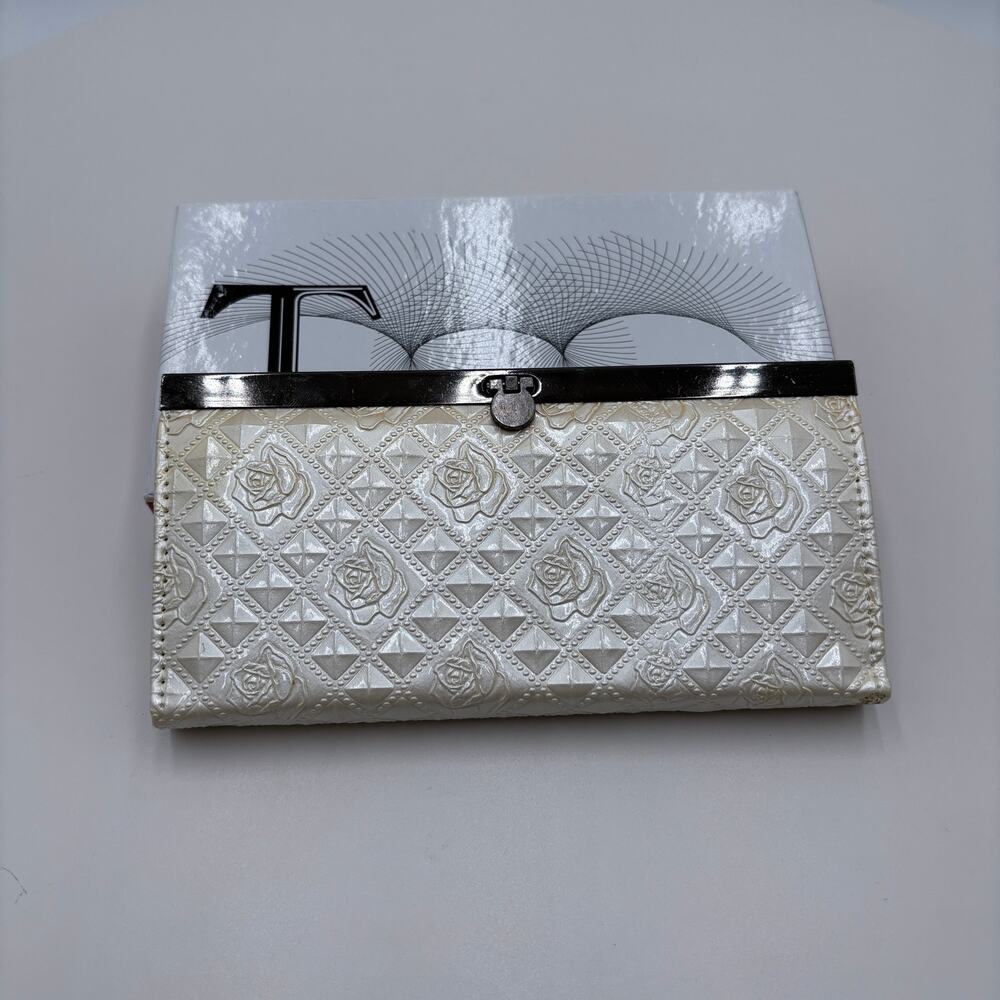 Bello Tutti wallet